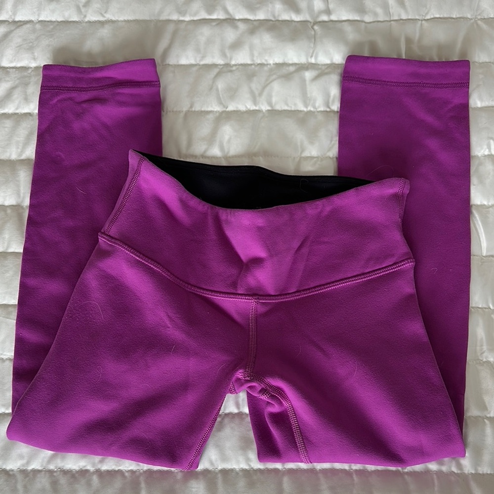 Lulu 3/4 Purple Leggings